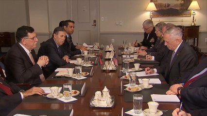 السراج يطلب رفع حظر الأسلحة عن ليبيا