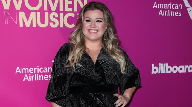 Kelly Clarkson's LA House Robbed