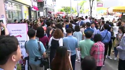 [국민의당LIVE] 안철수 걸어서 국민속으로 – 광주 수완 롯데아울렛 거리 방문(광산구 장신로 98)