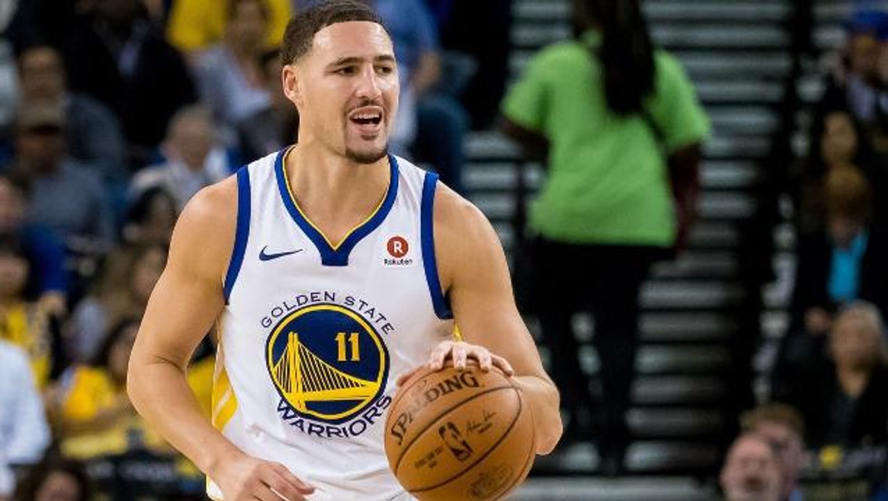 NBA Drama: Klay fights a Gatorade bottle