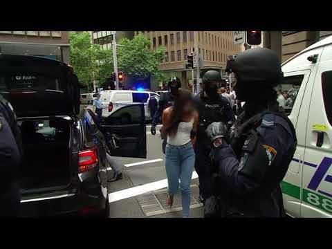 Police Arrest Pair With Alleged Cocaine Stash in Sydney CBD