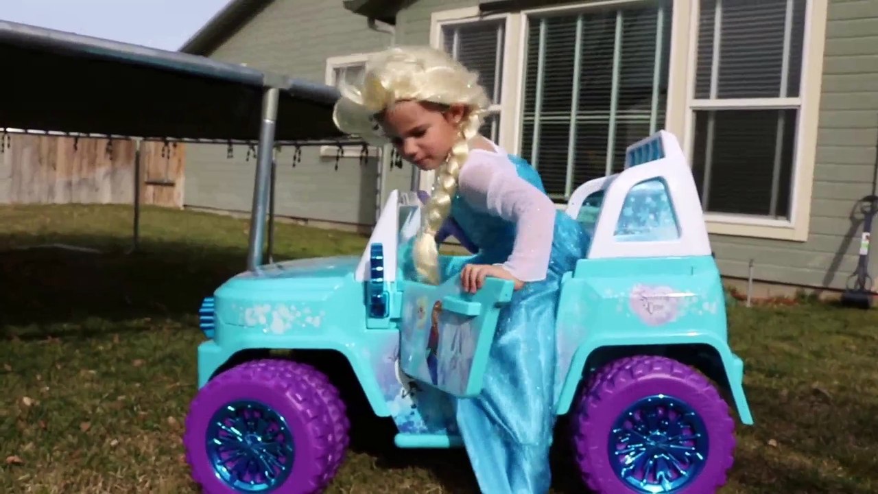 T-Rex vs Spidergirl vs Frozen Elsa & Olaf - Real Life Superhero Movie | Superheroes | Spiderman | Superman | Frozen Elsa | Joker