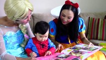 スパイダー赤ちゃん病院緊急！ w/ 冷凍エルザ、ドクタースパイダーマン、ピンクメイデイ・パーカー、悪事を働きます