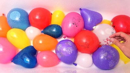 Learn Colors with wet Balloons Finger Family Songs for kids Nursery Rhymes for Toddlers-TL-FnNy481g