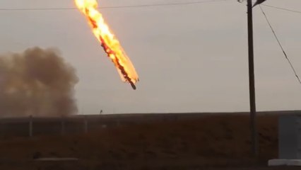 NASA'nın füzesi uzaya çıkamadan fırlatma noktasına geri çakıldı !