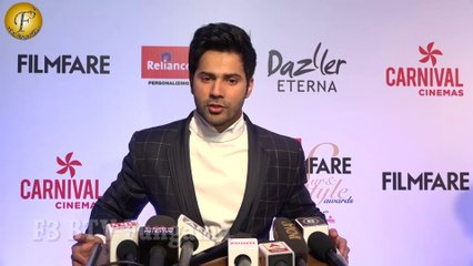 Varun Dhawan Attends Red Carpet Of Filmfare Glamour & Style Awards