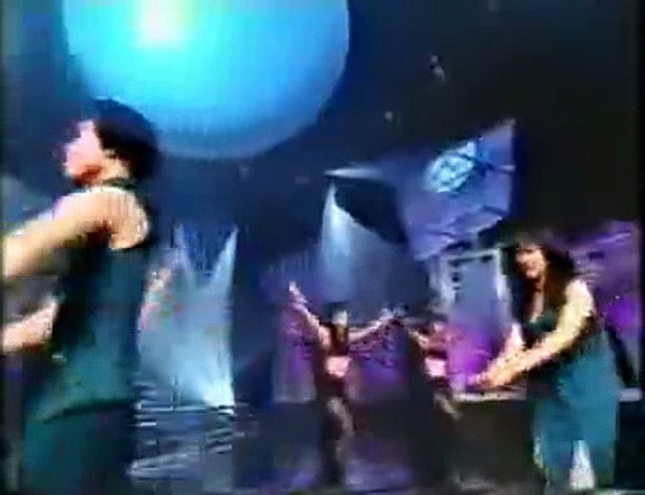 Chiều Một Mình Qua Phố - Nini, Hạ Vy, Vina Uyển My