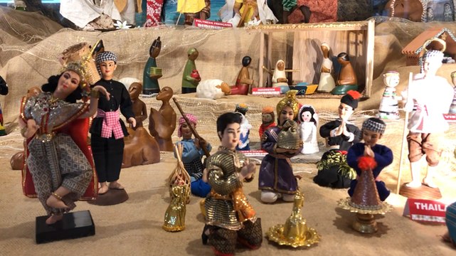 340 creches du monde a la basilique de Lisieux