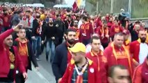 Galatasaraylı taraftarlar, Vodafone Park'a gidiyor