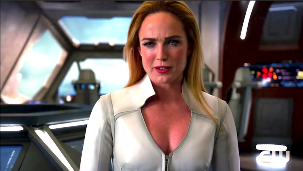 LEGENDS OF TOMORROW - Crisis on Earth-X Part 4 (Behind the Scenes) - Brandon Routh, Caity Lotz