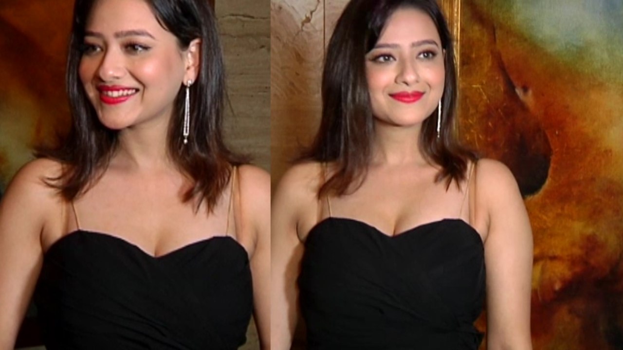FULL ENTERTAINMENT HOT ACTRESS