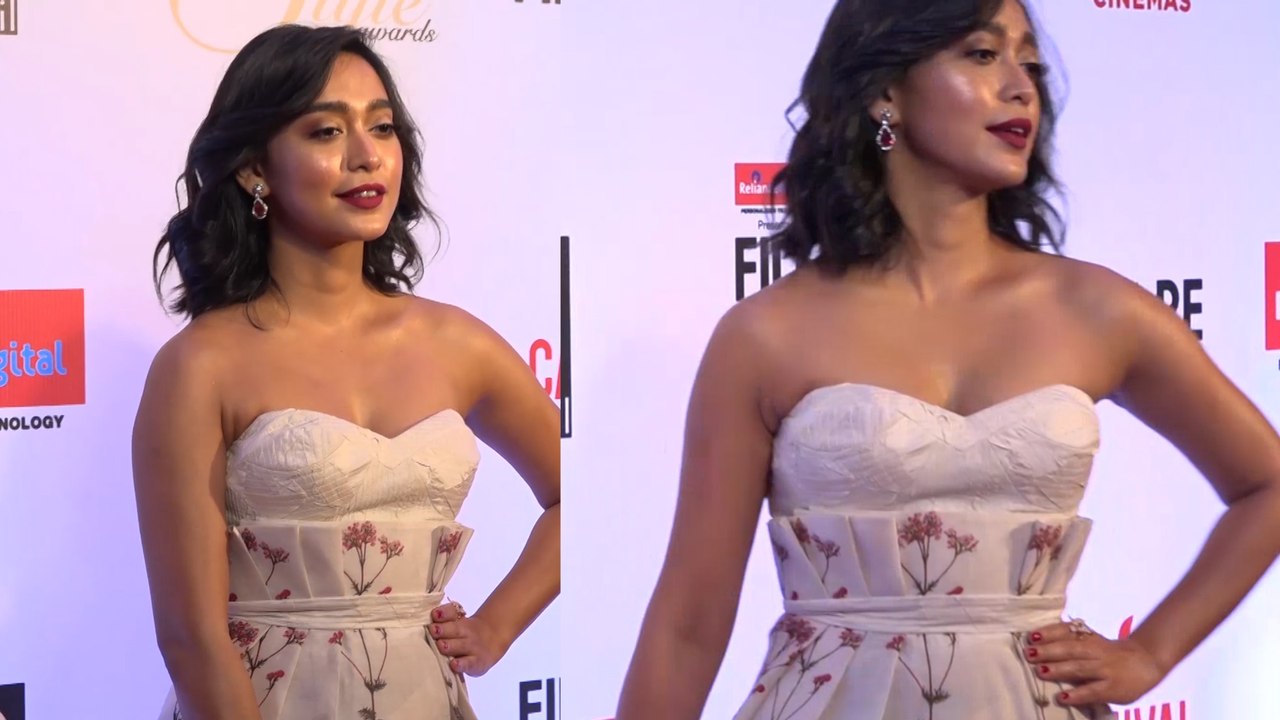 FULL ENTERTAINMENT HOT ACTRESS