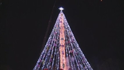 Murcia da la bienvenida a la Navidad con un espectáculo audiovisual innovador