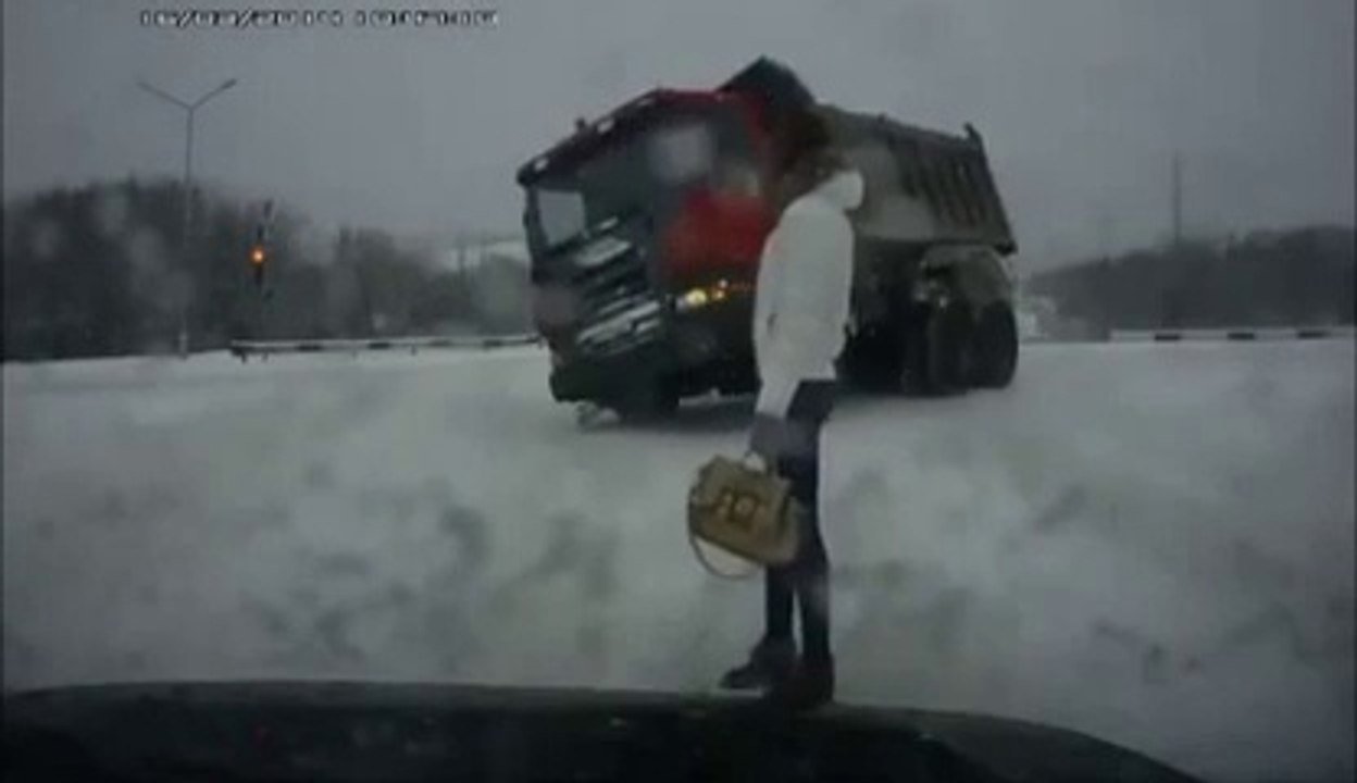 Quand tu vois ta vie défilé devant toi au moment de traverser la route... Chanceuse