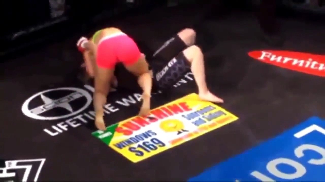 Crazy Womans MMA - Rachel Cole vs Megan Pittenger
