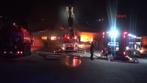Alibeyköy'de Beyaz Eşya Deposunda Yangın