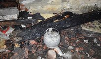 İzmir'de kimliği belirsiz kişi yanarak can verdi