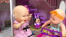 MIUDINHAS BRINCANDO DE CASINHA E COMIDINHA BRINCANDO DE MASSINHA E PIQUE ESCONDE