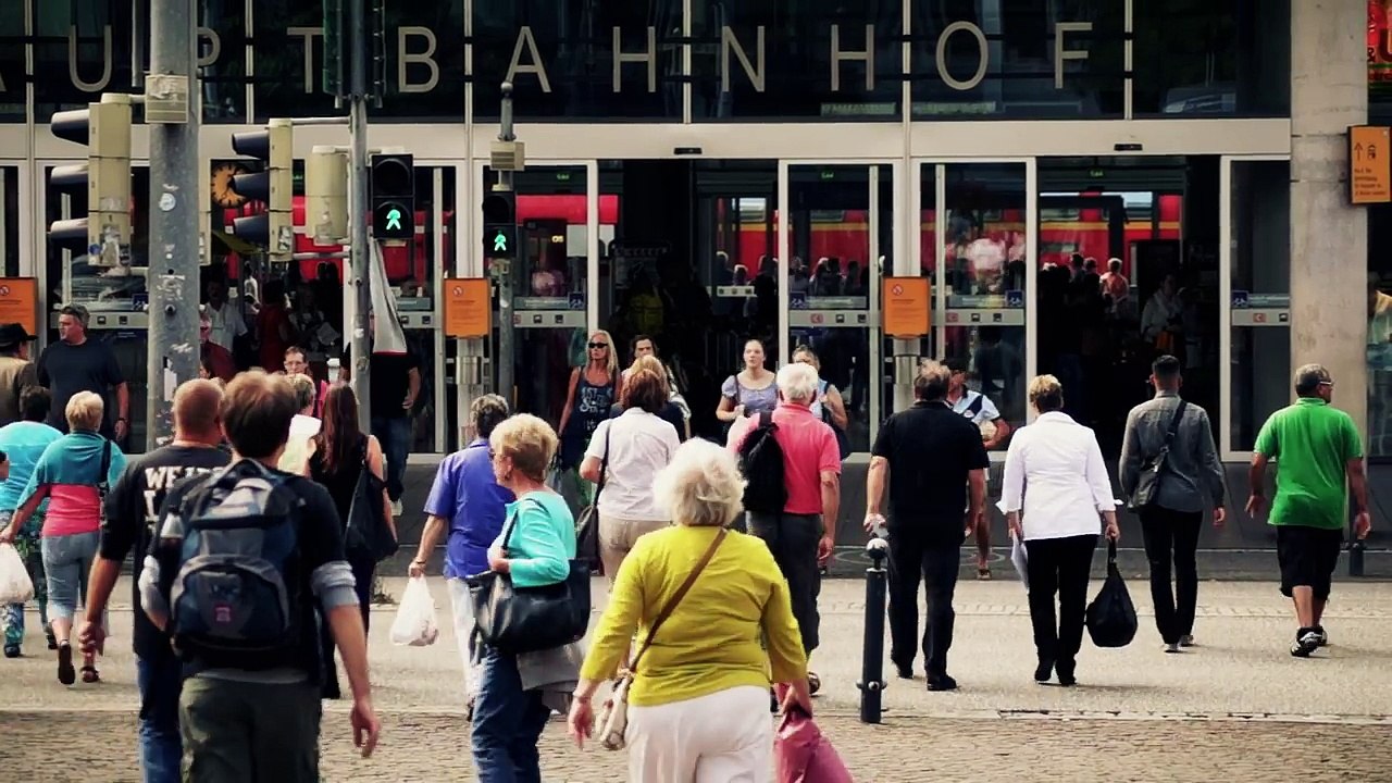 Posudio Je Kantu Od Beskućnika, a Ono Što Se Zatim Dogodilo Će Vam Natjerati Suze u Oči.