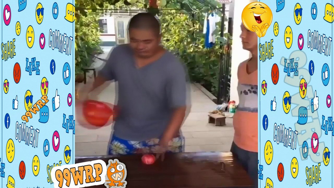CHINESE FUNNY VIDEOS - NEW 2017-Surprise! Do not miss! Try not to laugh - laugh ha ha (14)
