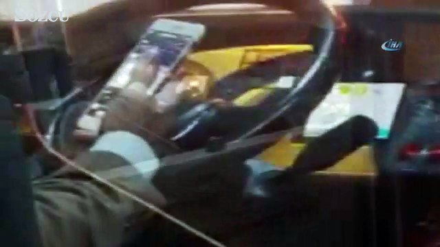 Seyir halindeyken cep telefonundan maç izledi
