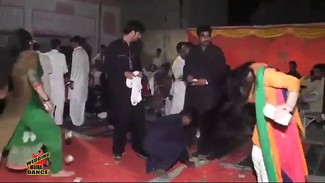Hot Mujra Ye aankhen Ye Masti Qayamat Qayama WEDDING MUJRA DANCE