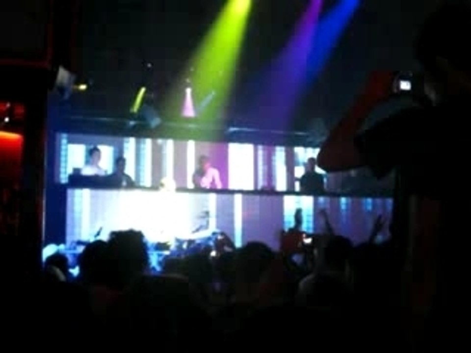 antoine clamaran au mix club de paris