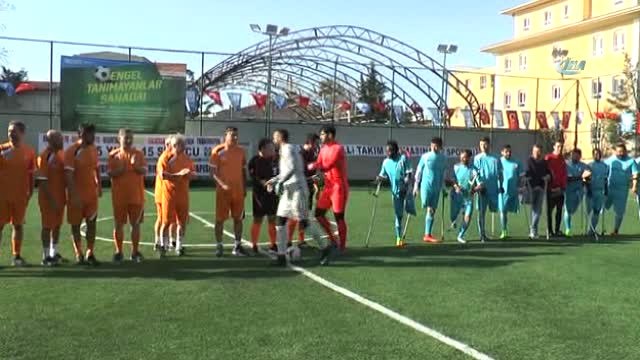 Avrupa Şampiyonu Ampute A Milli Takımı Üsküdar'da Şöhretler Takımına Karşı Maç Yaptı