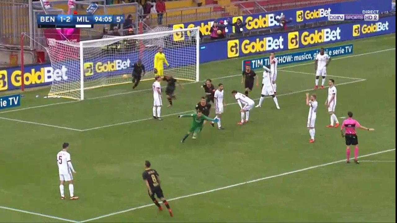 Le but à la dernière minute du gardien Alberto Brignoli (Benevento) face à Milan
