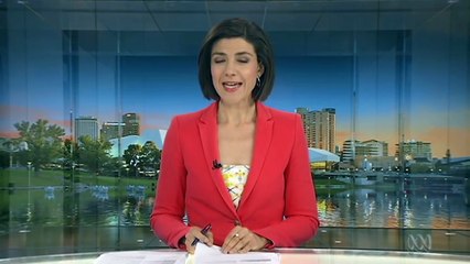 Conchita Wurst - Adelaide's Cleland Wildlife Park (ABC News, Australia 13.11.2015)-sYcuKe3bWd8
