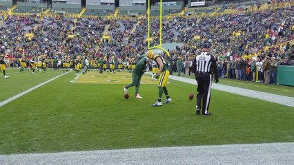 Aaron Rodgers and Jordy Nelson continue ball spinning tradition