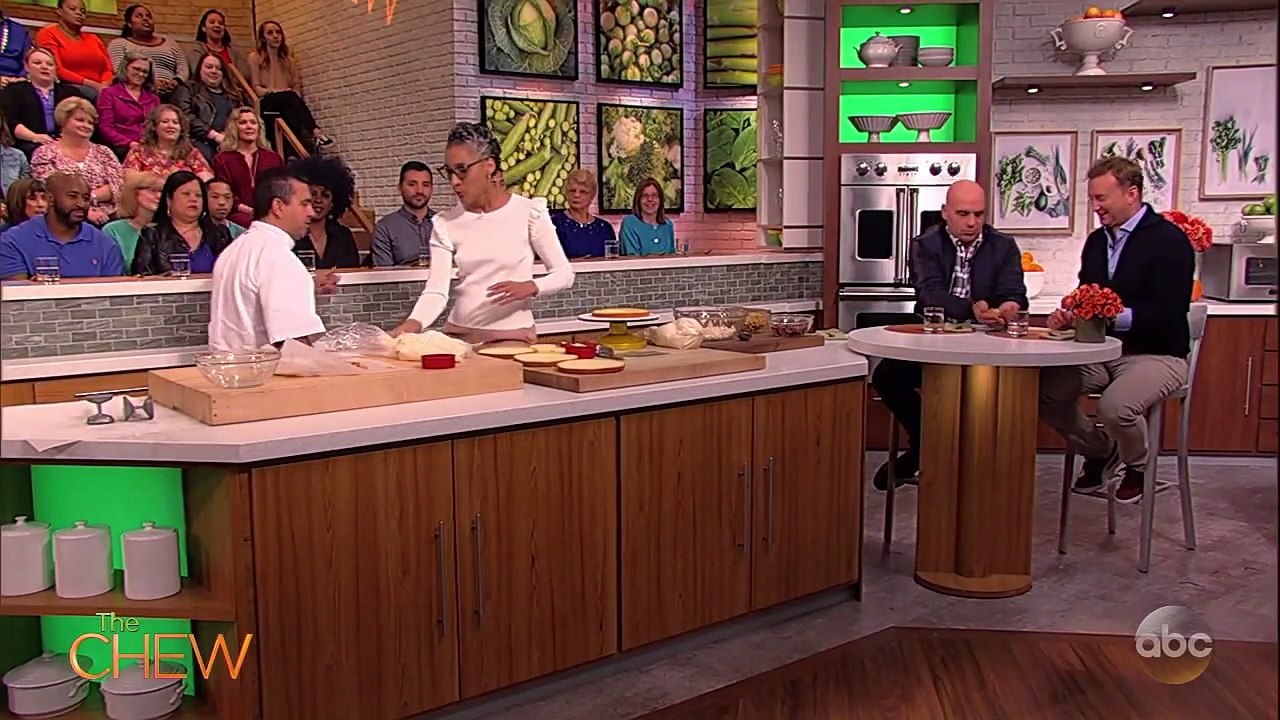 The Cake Boss Buddy Valastro Shows How to Make an Autumn Piñata Cake | The Chew