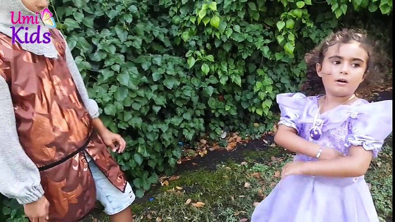Sofia The First | Prenses Sofia ve Şövalye Vlog | UmiKids