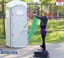 Tuvalete gitmem gerekiyor, eşyama bakar mısınız? Kamera Şakası.