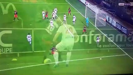 Caen-OL : L'incroyable dribble Youssef Ait Bennasser vs Fernando Marcal!