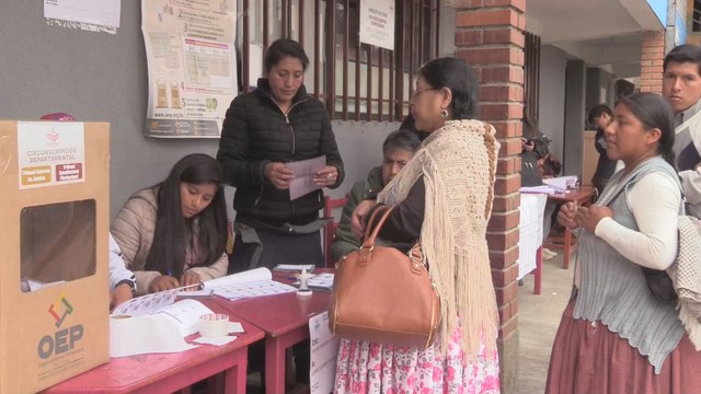 Bolivia espera por resultados de elecciones judiciales tras cierre de mesas electorales