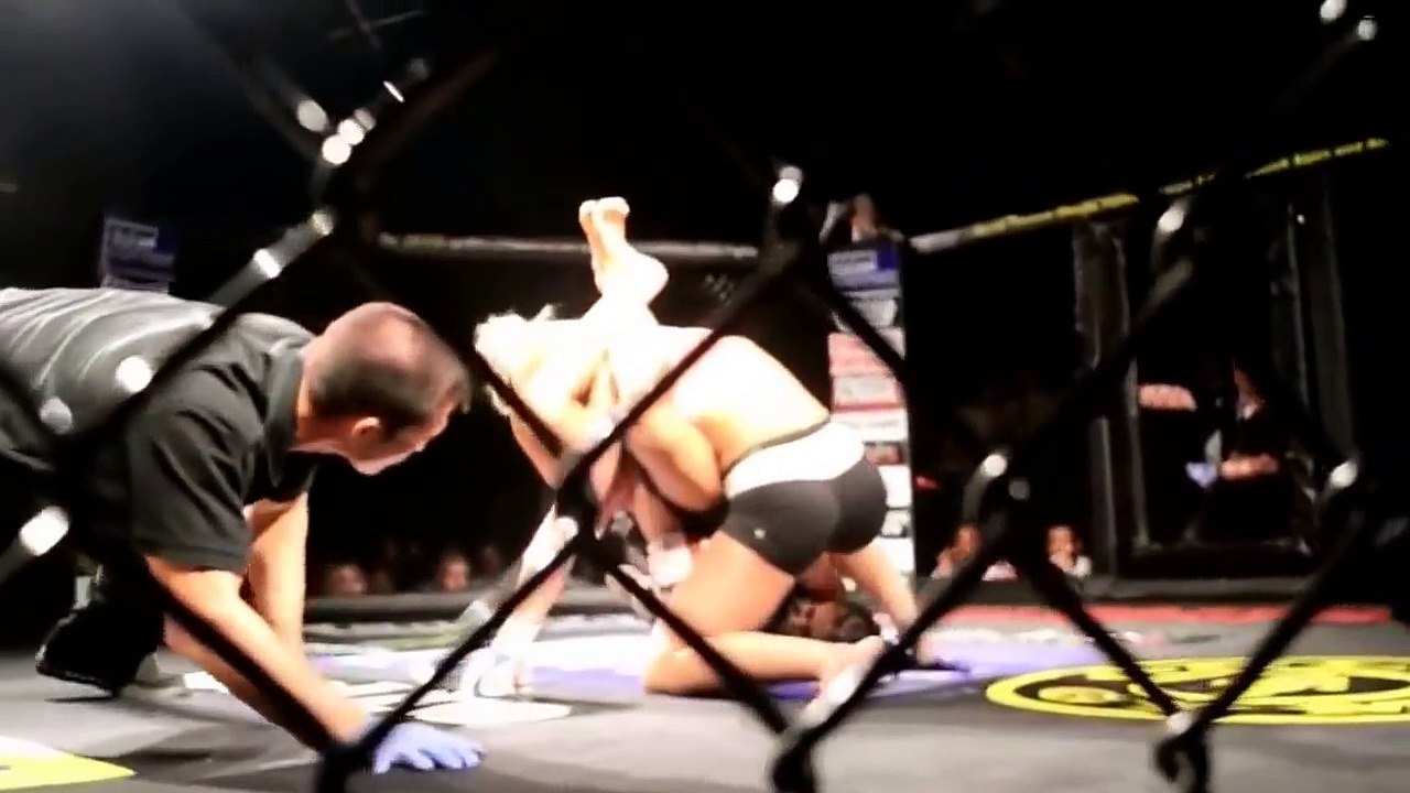 Womens MMA | Nadia Nixon vs Rachel Wray