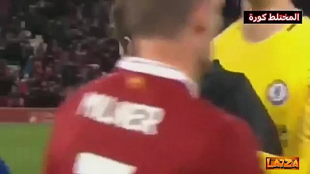 لحظة تبديل هازارد القميص مع محمد صلاح عقب انتهاء مباراة ليفربول و تشيلسي بالتعادل