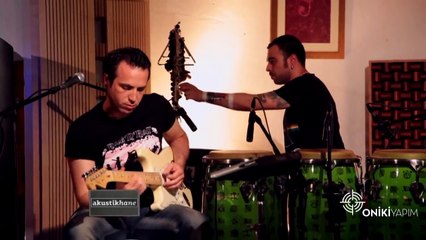 Emre Altuğ - Masal Sevdayla Başlar (Akustikhane)