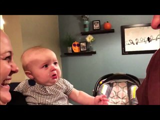 Anne Babası öpüşünce ağlayan bebek