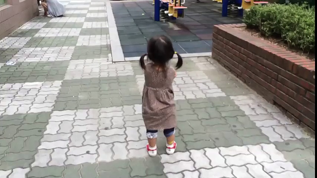 Babasına Küsemeyen Küçük Kız