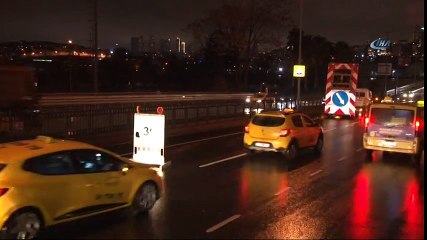 Atatürk Köprüsü Trafiğe Kapatıldı