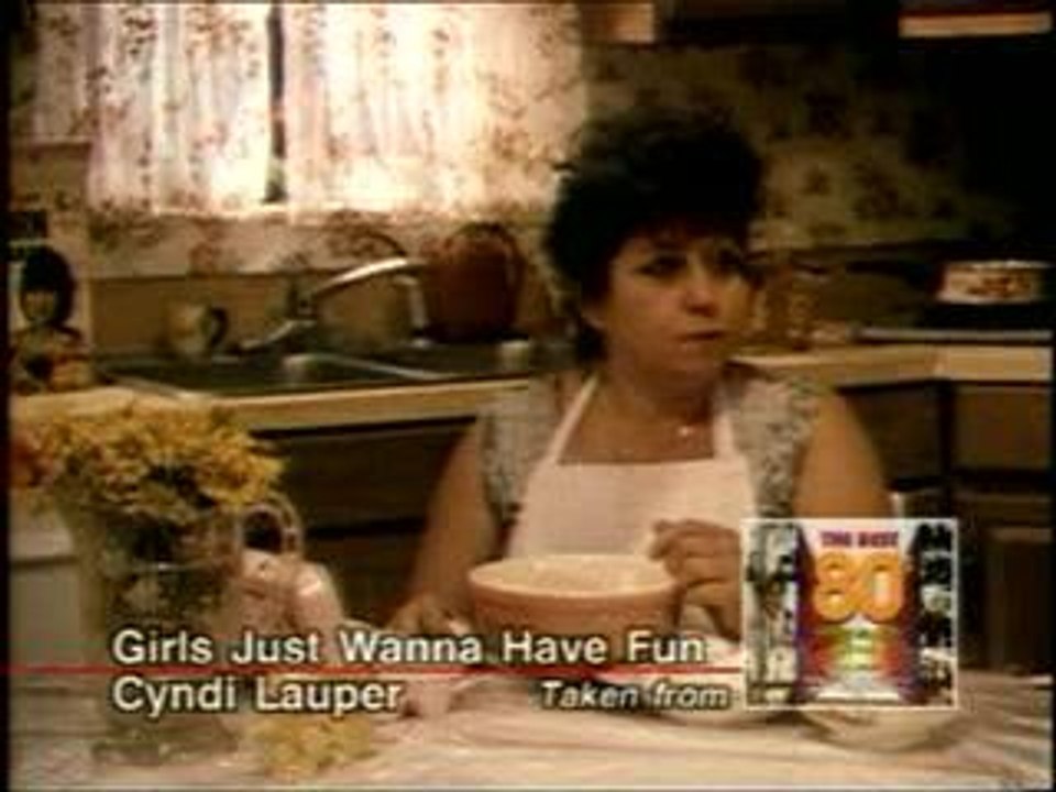 Cindy Lauper - Girls Just Wanna Have Fun