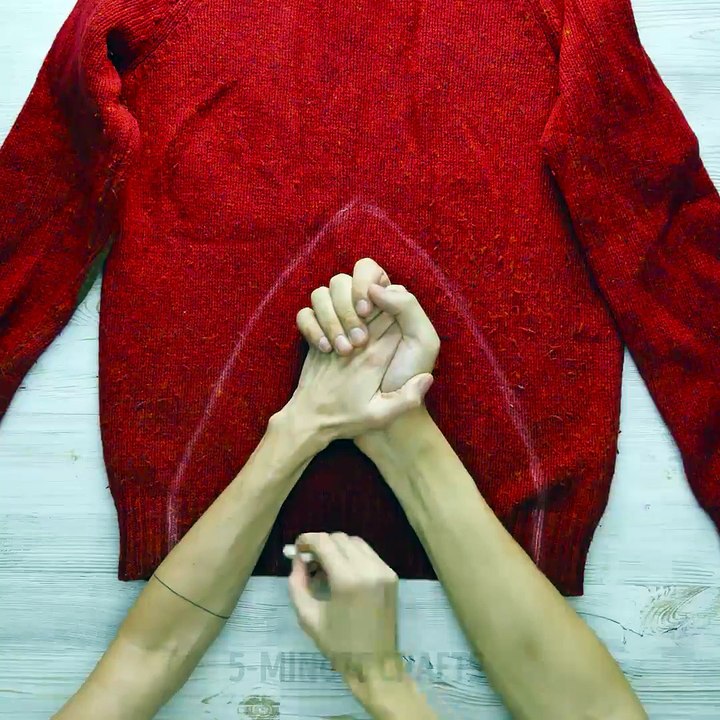 Easy ideas for recycling old sweaters