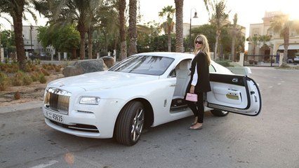 جرّبنا لك سيارة رولس رويس المستوحاة من عالم الكوتور