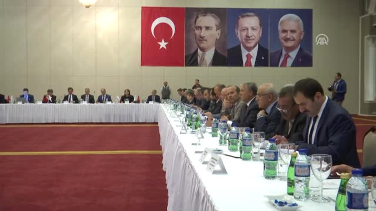 Suriyeli Çocuklar Türk Eğitim Sistemine Uyum Sağlıyor