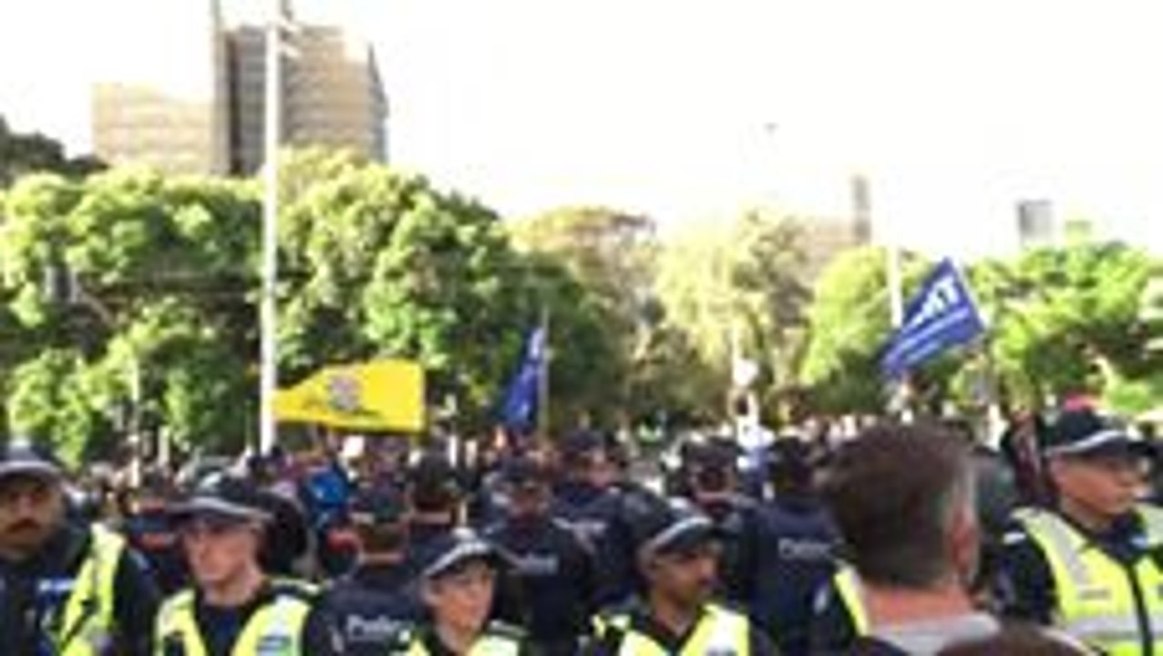 Protesters Clash Outside Milo Yiannopoulos Event in Melbourne