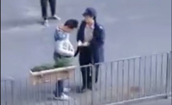 1500$ d'amende pour fumer une clope en public à Hong Kong !