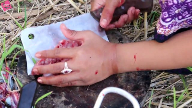 Water Snake Fried Recipe with Chills Prepare by Sister - How to Fried Snake with Chili