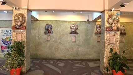 Sertifikalarını Almaya Çocuklarıyla Geldiler